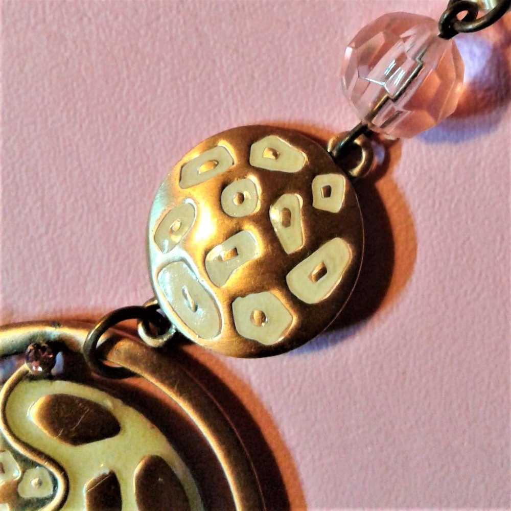 necklace - Picture 2 of 3